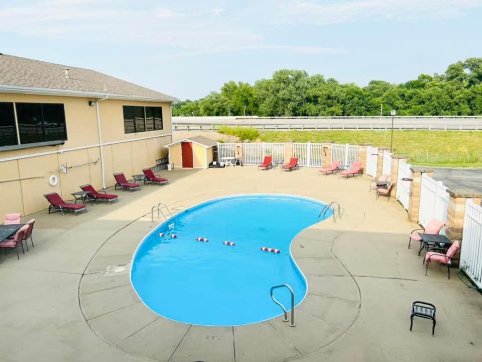 Hotel Super 8 By Wyndham Scott Fort Scott